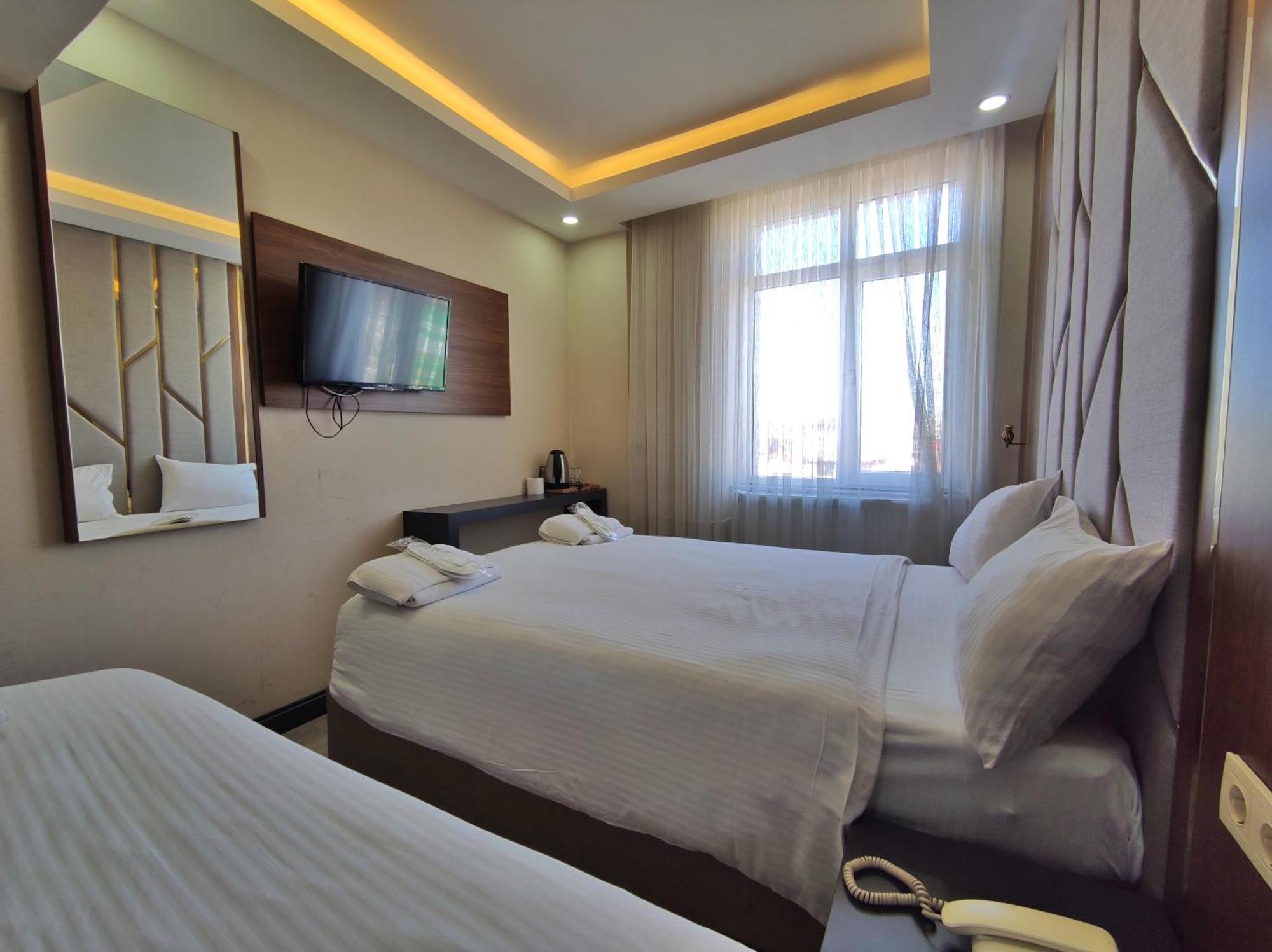 The Golden Pera'S Hotel & Spa Стамбул Экстерьер фото